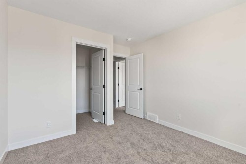 167 Lucas Gardens Nw, Calgary, AB 
