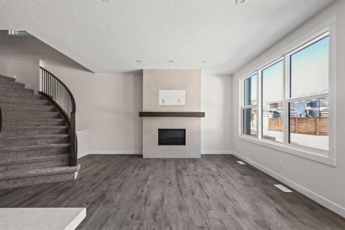 167 Lucas Gardens Nw, Calgary, AB 