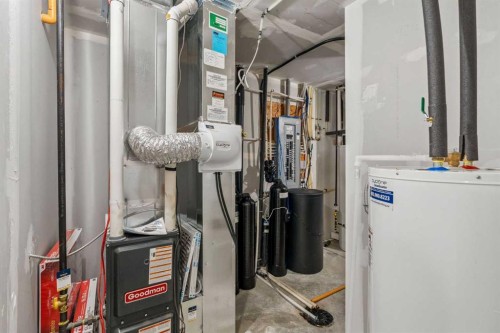 215 Lucas Terrace Nw, Calgary, AB - Indoor Photo Showing Basement