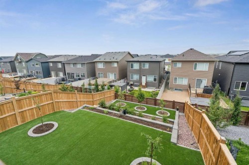 215 Lucas Terrace Nw, Calgary, AB - Outdoor With Backyard
