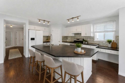 30 Citadel Crest Link Nw, Calgary, AB 