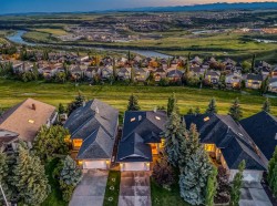 19 Gleneagles View Cochrane, AB T4C 1N9