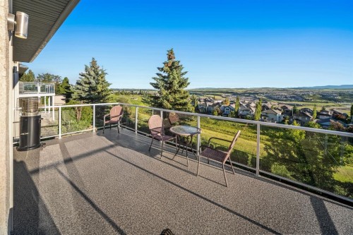 19 Gleneagles View, Cochrane, AB 