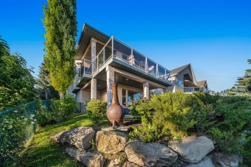 19 Gleneagles View, Cochrane, AB 