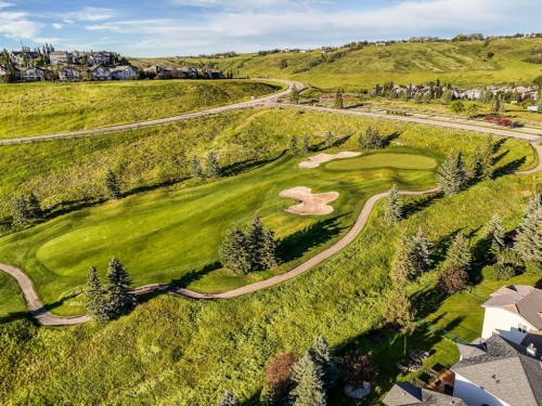 19 Gleneagles View, Cochrane, AB 