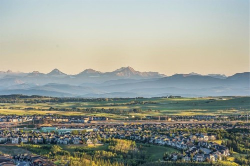 19 Gleneagles View, Cochrane, AB 