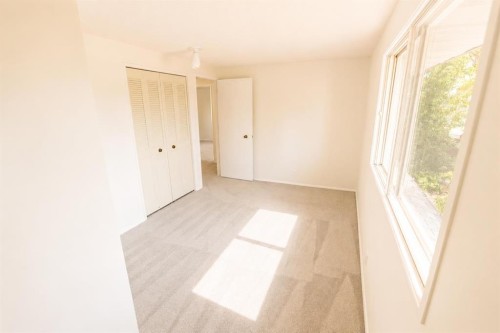540 Varsity Estates Place Nw, Calgary, AB 