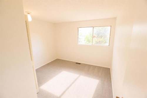 540 Varsity Estates Place Nw, Calgary, AB 