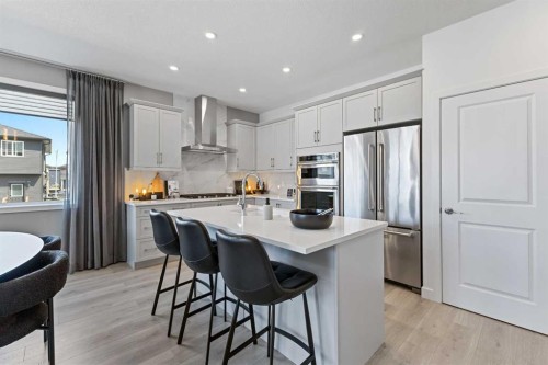 124 Corner Glen Avenue Ne, Calgary, AB 
