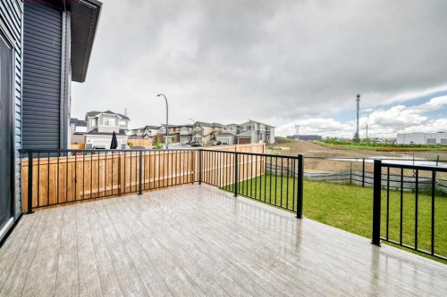 12 Willow Street, Cochrane, AB - Outdoor