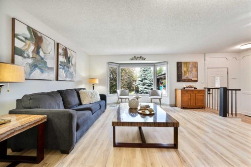 40 Silver Ridge Court Nw, Calgary, AB 