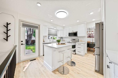40 Silver Ridge Court Nw, Calgary, AB 