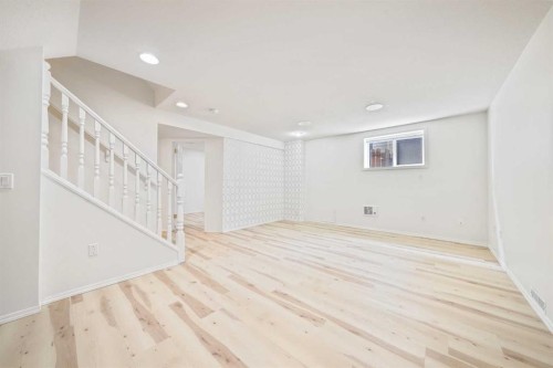 40 Silver Ridge Court Nw, Calgary, AB 