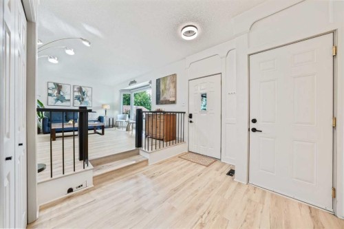 40 Silver Ridge Court Nw, Calgary, AB 