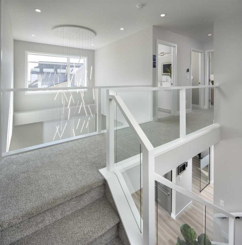 51 Heartwood Villas Se, Calgary, AB - Indoor Photo Showing Other Room