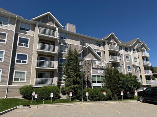 301-128 Centre Avenue, Cochrane, AB 