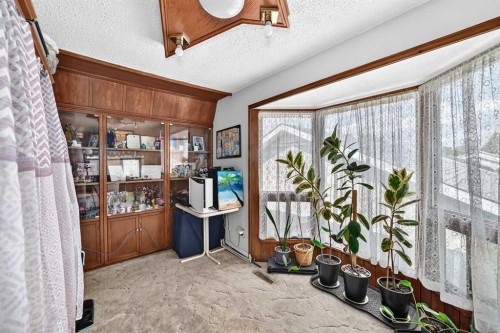 16501 106 Avenue Nw, Edmonton, AB - Indoor Photo Showing Other Room
