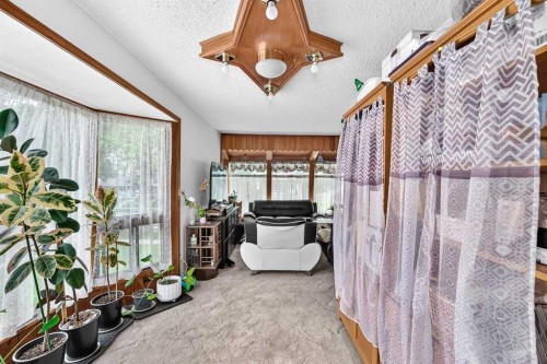 16501 106 Avenue Nw, Edmonton, AB - Indoor Photo Showing Other Room