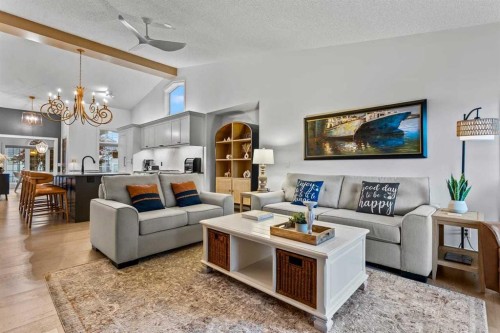 33 Douglasview Park Se, Calgary, AB 