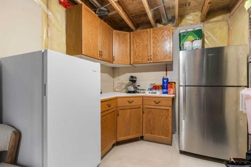 33 Douglasview Park Se, Calgary, AB 
