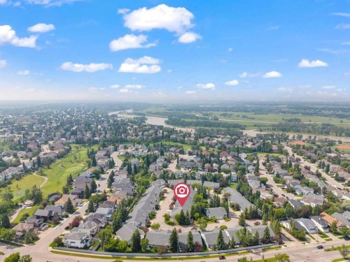 33 Douglasview Park Se, Calgary, AB 