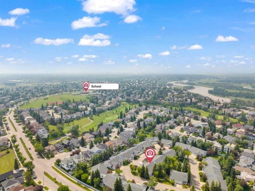 33 Douglasview Park Se, Calgary, AB 