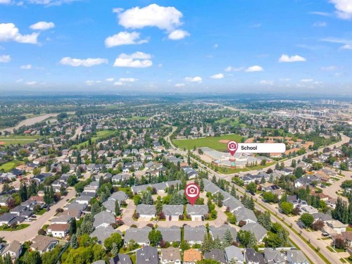 33 Douglasview Park Se, Calgary, AB 