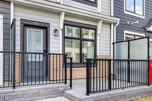 157 Mahogany Gardens Se, Calgary, AB 