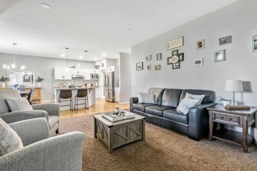 1034 Ranch Road, Okotoks, AB - Indoor Photo Showing Living Room