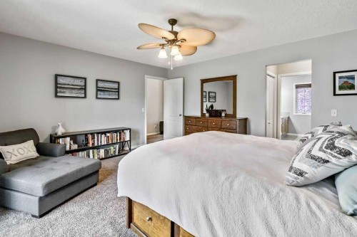 1034 Ranch Road, Okotoks, AB - Indoor Photo Showing Bedroom