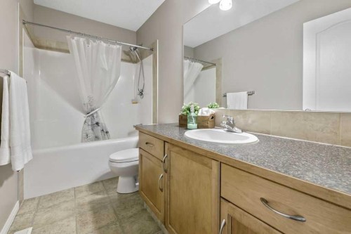 1034 Ranch Road, Okotoks, AB - Indoor Photo Showing Bathroom