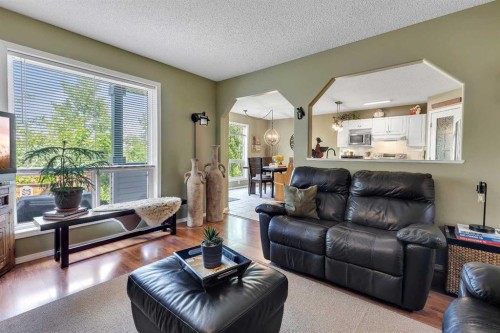 626 Saddlecreek Way Ne, Calgary, AB 