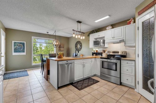 626 Saddlecreek Way Ne, Calgary, AB 