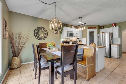 626 Saddlecreek Way Ne, Calgary, AB 