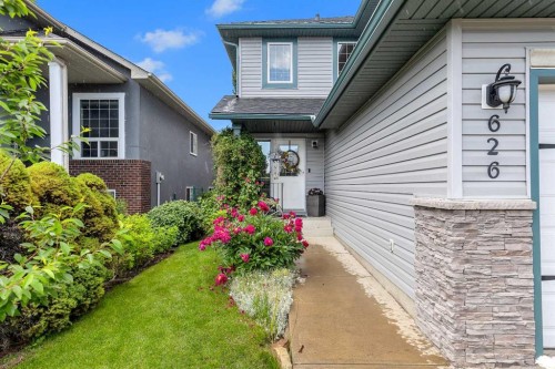 626 Saddlecreek Way Ne, Calgary, AB 