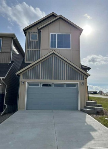 695 Buffaloberry Manor Se, Calgary, AB 
