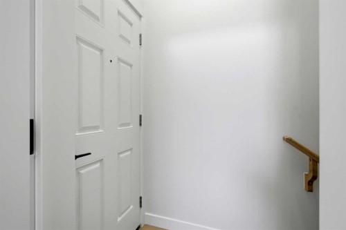 695 Buffaloberry Manor Se, Calgary, AB - Indoor Photo Showing Other Room