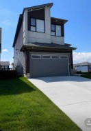 305 lucas Place NW Calgary, AB T3P 2E4