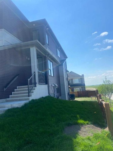 305 Lucas Place Nw, Calgary, AB 