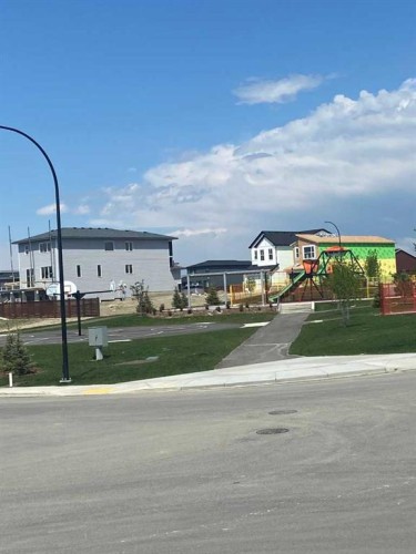 305 Lucas Place Nw, Calgary, AB 