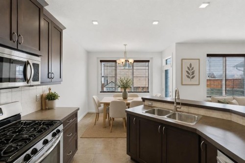 121 Copperstone Close Se, Calgary, AB 
