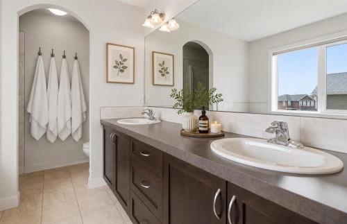 121 Copperstone Close Se, Calgary, AB 