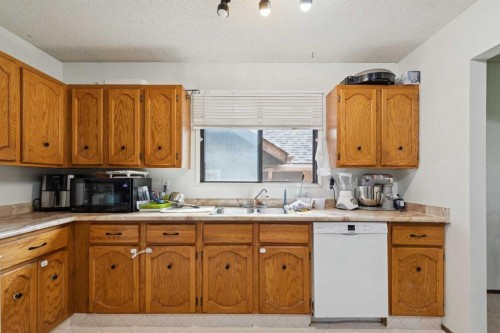 612 13 Avenue Ne, Calgary, AB 