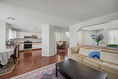 77 Citadel Gardens Nw, Calgary, AB 