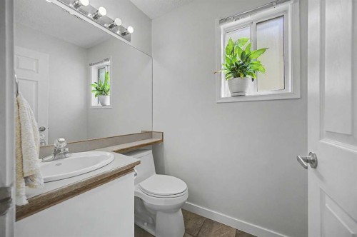 77 Citadel Gardens Nw, Calgary, AB 