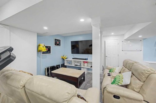 77 Citadel Gardens Nw, Calgary, AB 