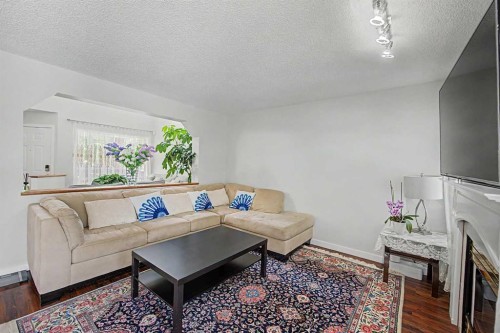 77 Citadel Gardens Nw, Calgary, AB 