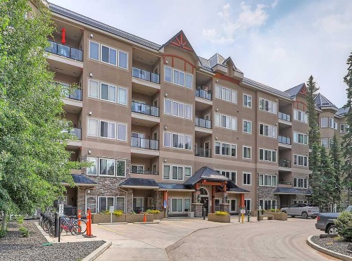 241-20 Discovery Ridge Close SW Calgary, AB T3H 5X4