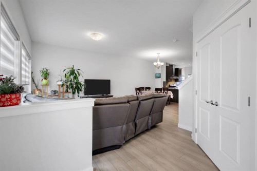 56 Corner Meadows Park Ne, Calgary, AB 