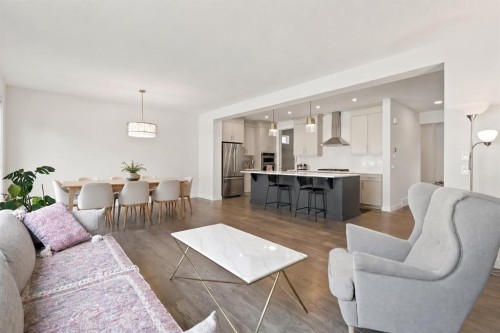 7164 11 Avenue Sw, Calgary, AB 